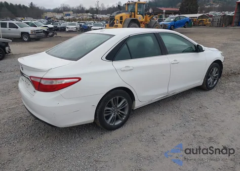 2017 Toyota Camry Se z USA, uszkodzony, nr VIN 4T1BF1FK5HU422917